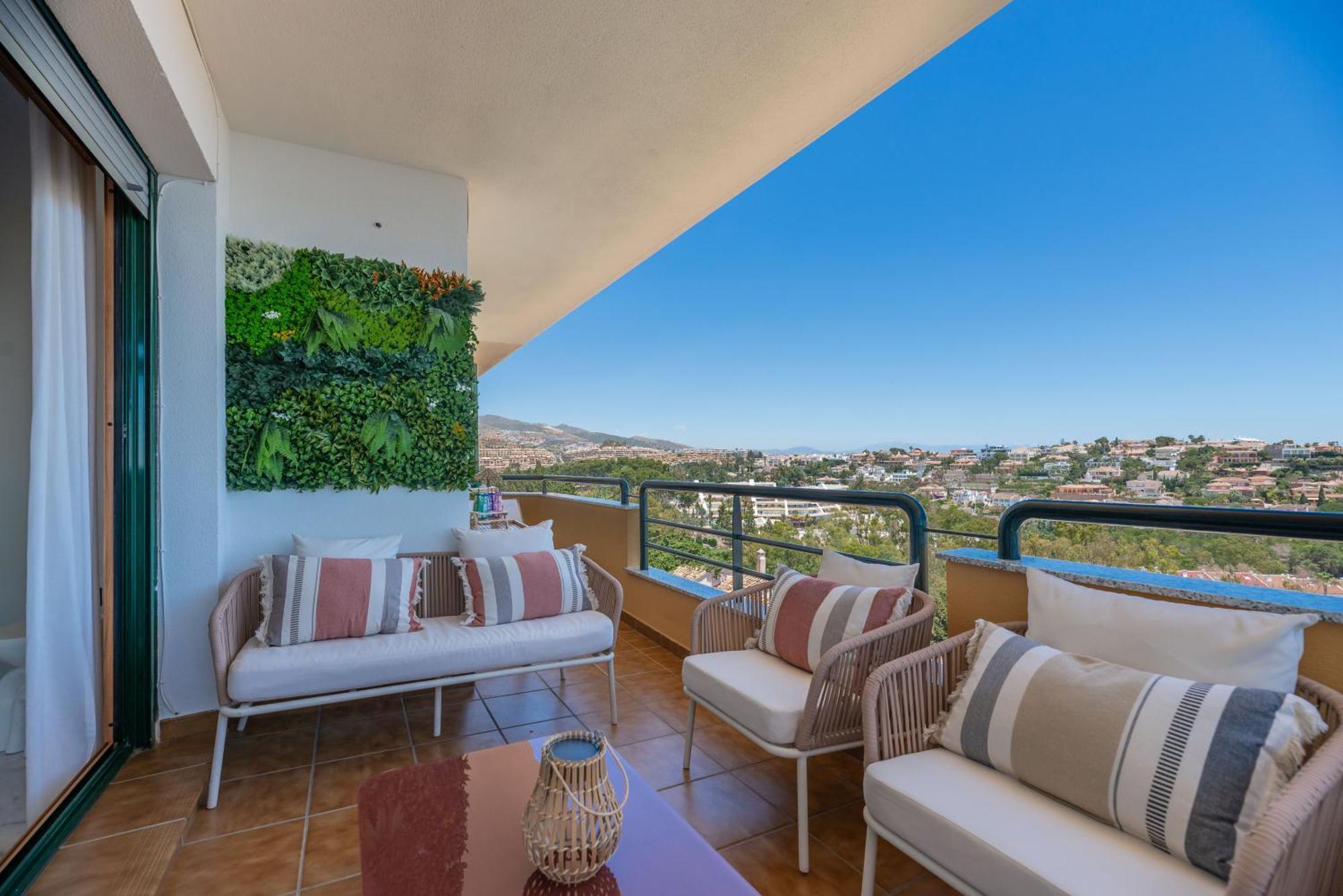 Apartamento Luxury 4Bdr Penthouse With Sea Views Benalmádena Exterior foto